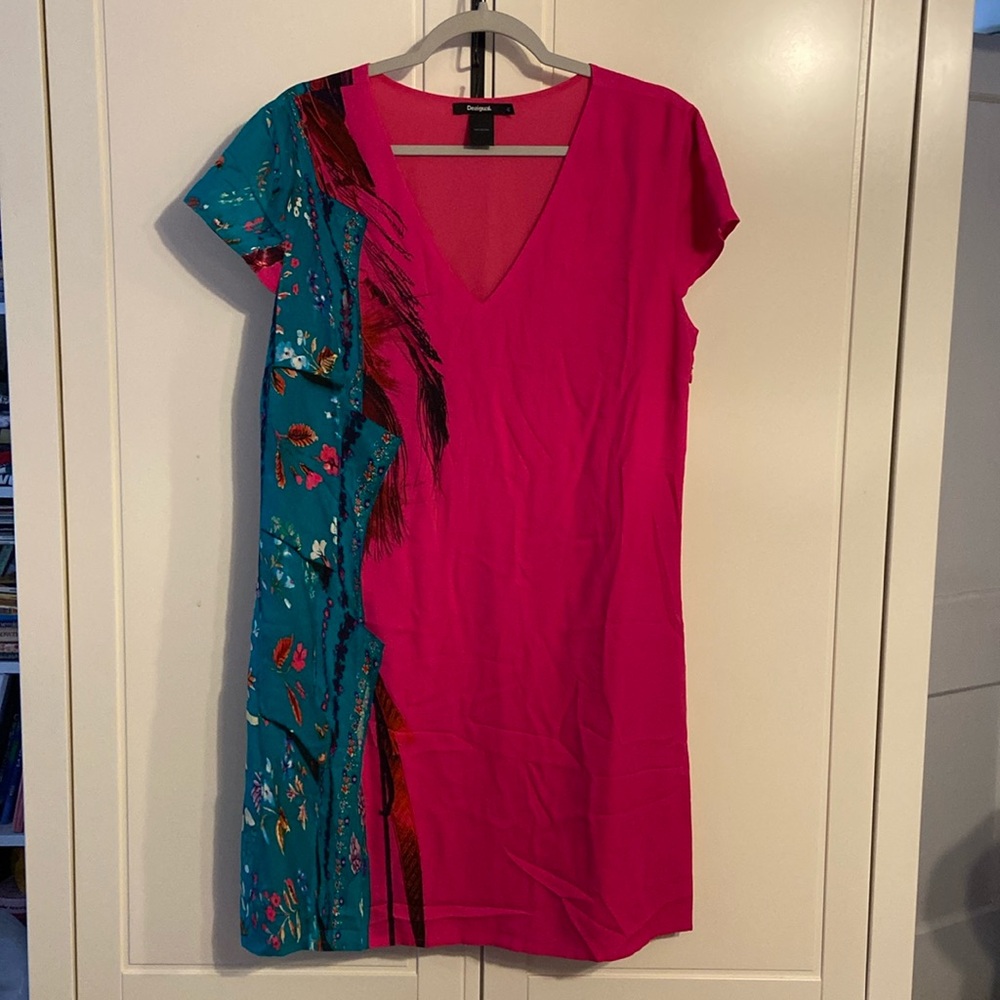 Bright V neck summer dress